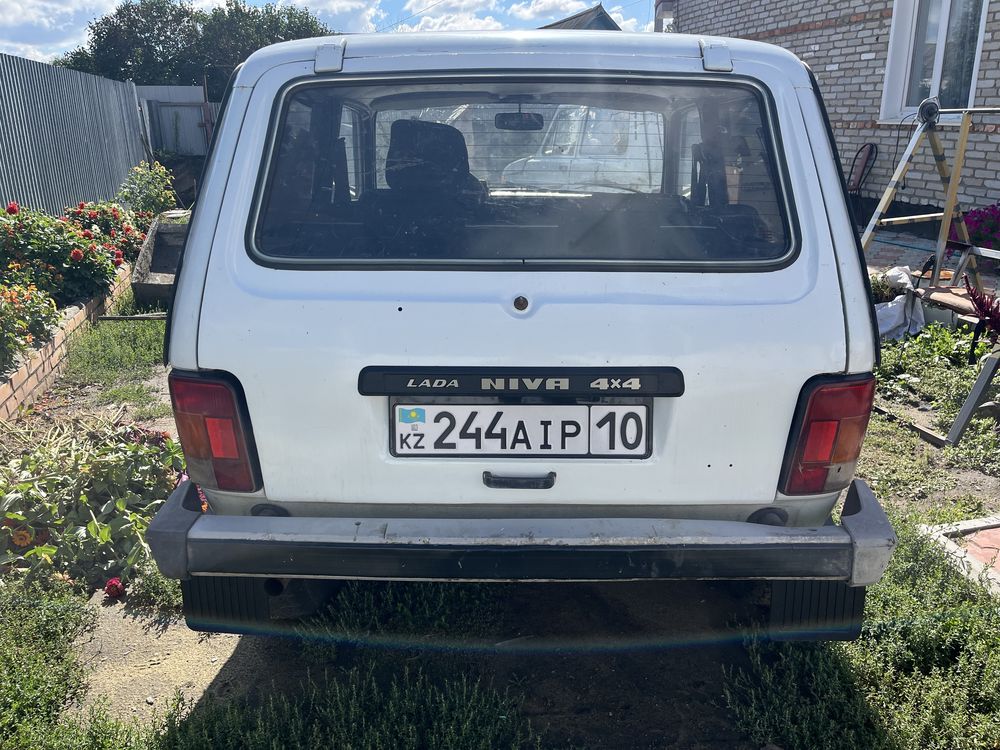 Продам нива 3 дверка