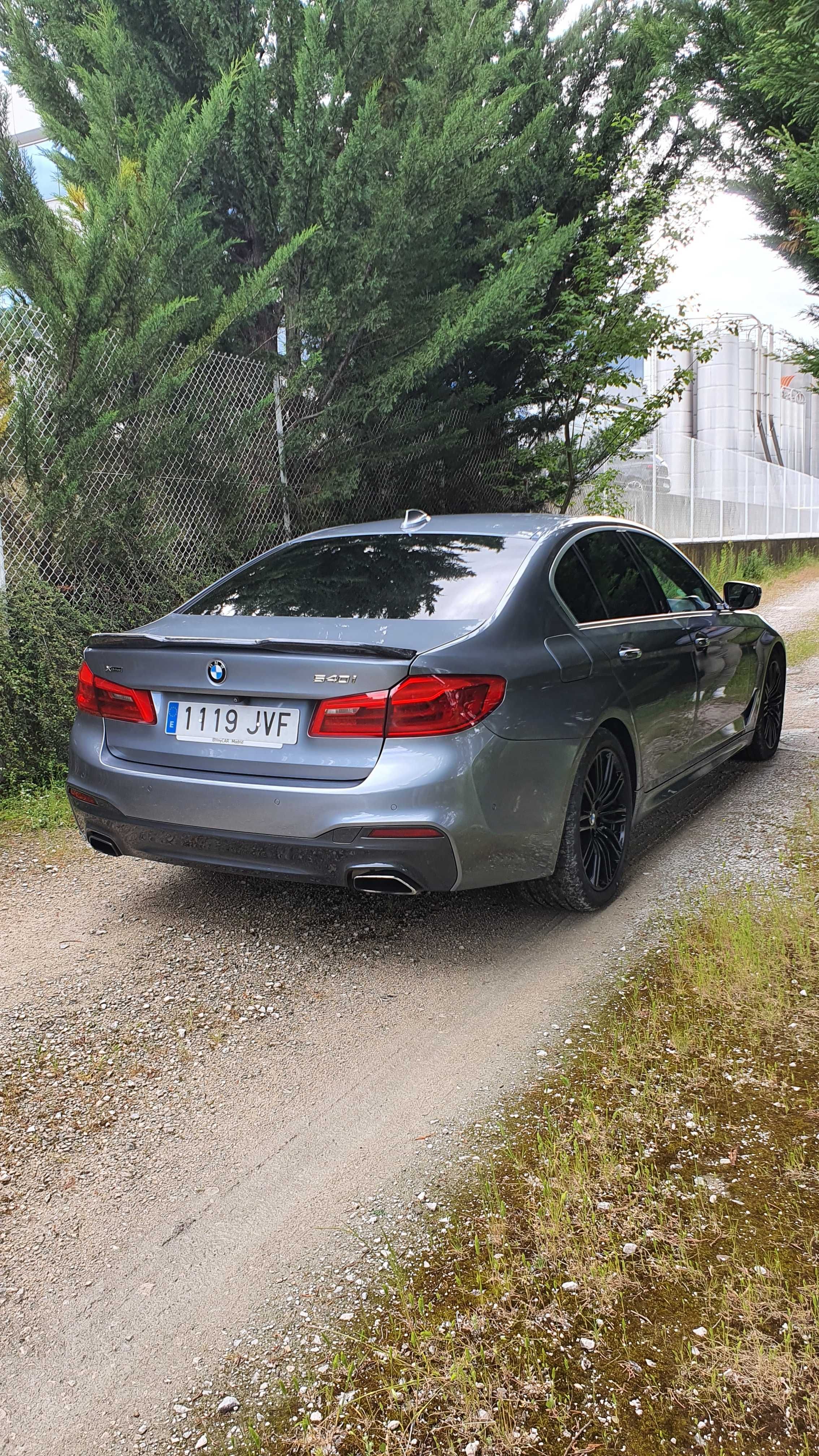 BMW 540i xdrive .pack M  si toate dotariile disponible Night vision...