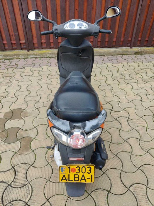Vand scuter Piaggio Fly 49cmc