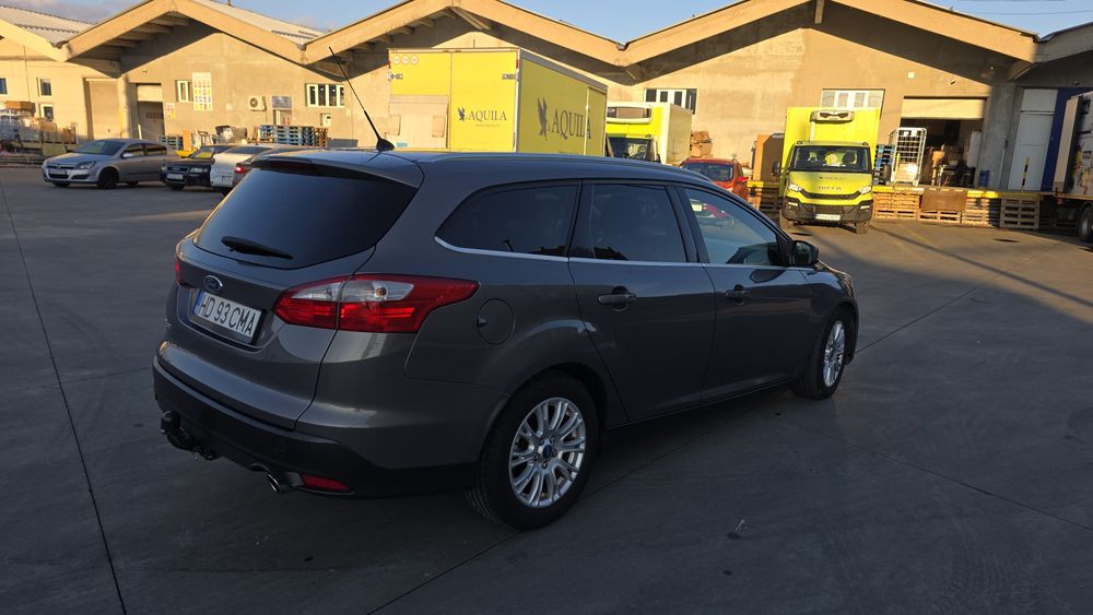VÂND Ford focus mk3 2011
