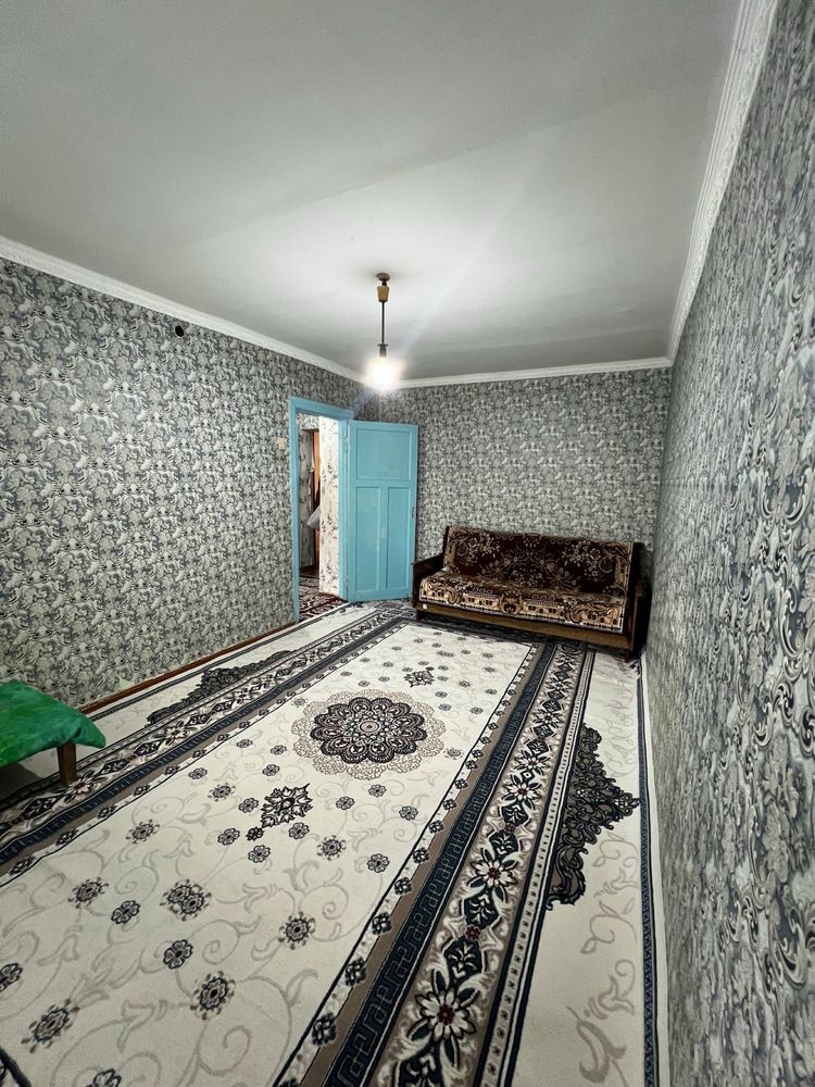 Продаётся 1 ком в ТРОИЦКЕ