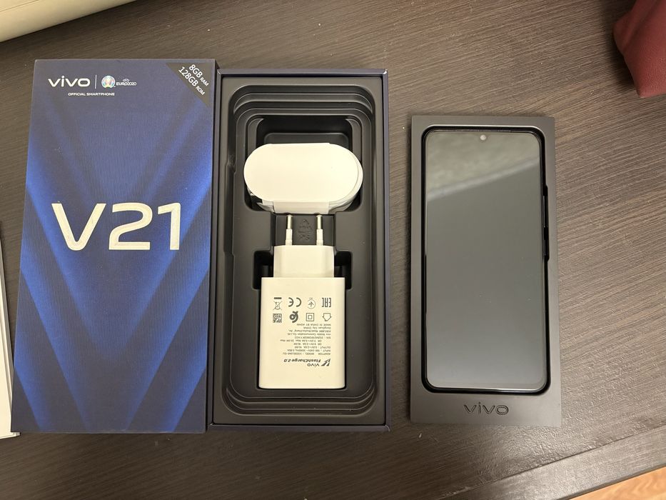Б/у смартфон Vivo v21
