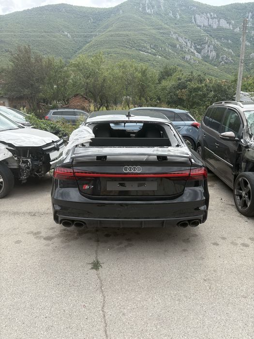 Audi A7 2022 година 3.0tdi 286кс на части