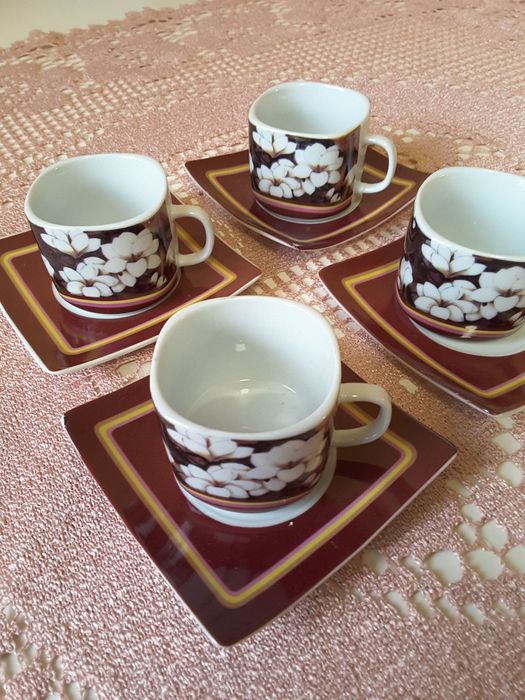 Сервиз за късо кафе