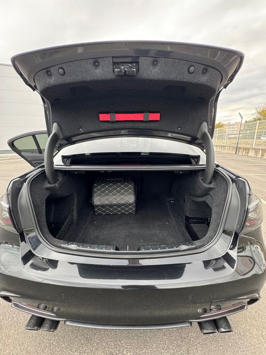 Продавам Личния Си Автомобил BMW 335D Xdrive