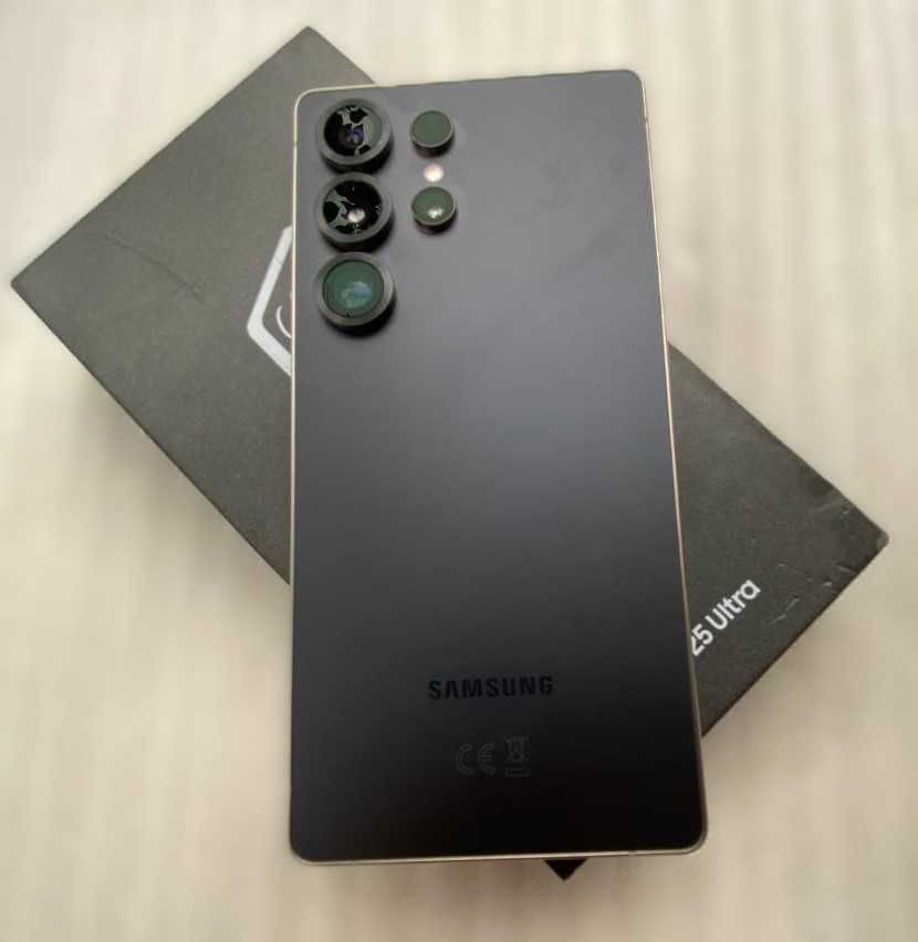 Samsung S25 Ultra - 512GB, 12GB RAM, Black / БЕЗ ГАРАНЦИЯ