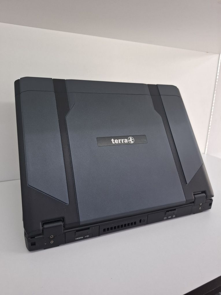 Laptop - TERRA 1432