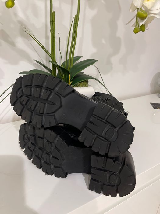 Bocanci damă îl passo