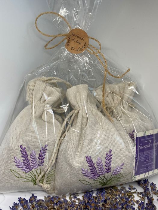 Лавандулови торбички на едро и дребно