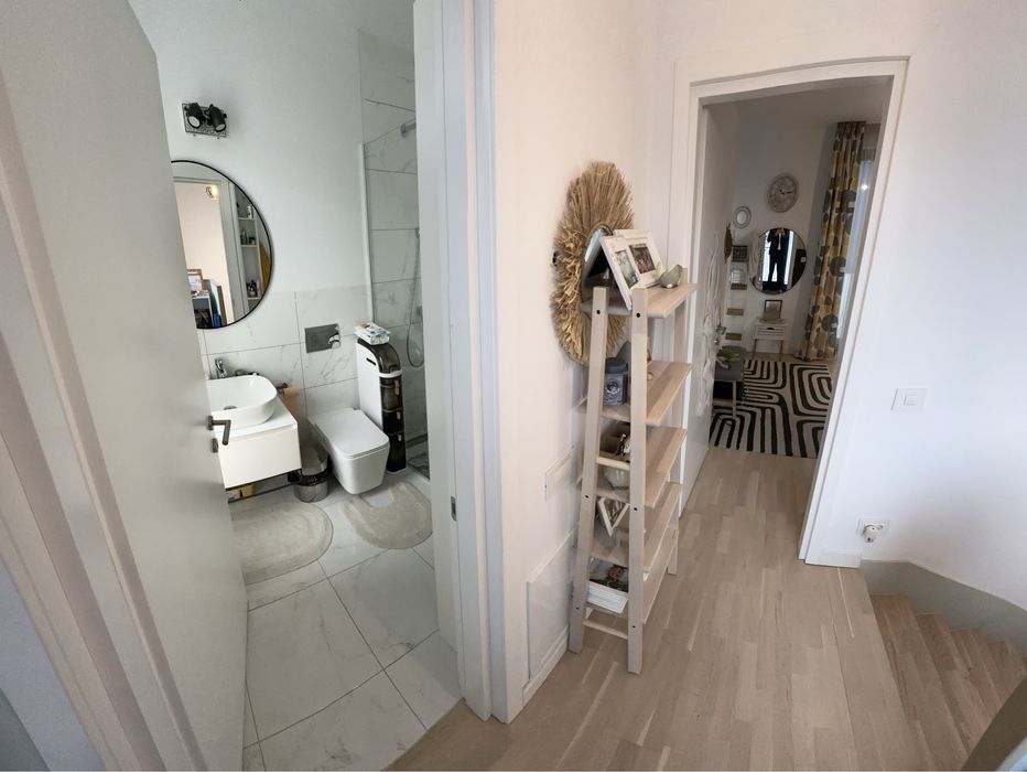 Casa Vila Townhouse blvd Pipera 6 camere 4 bai 2 locuri de parcare