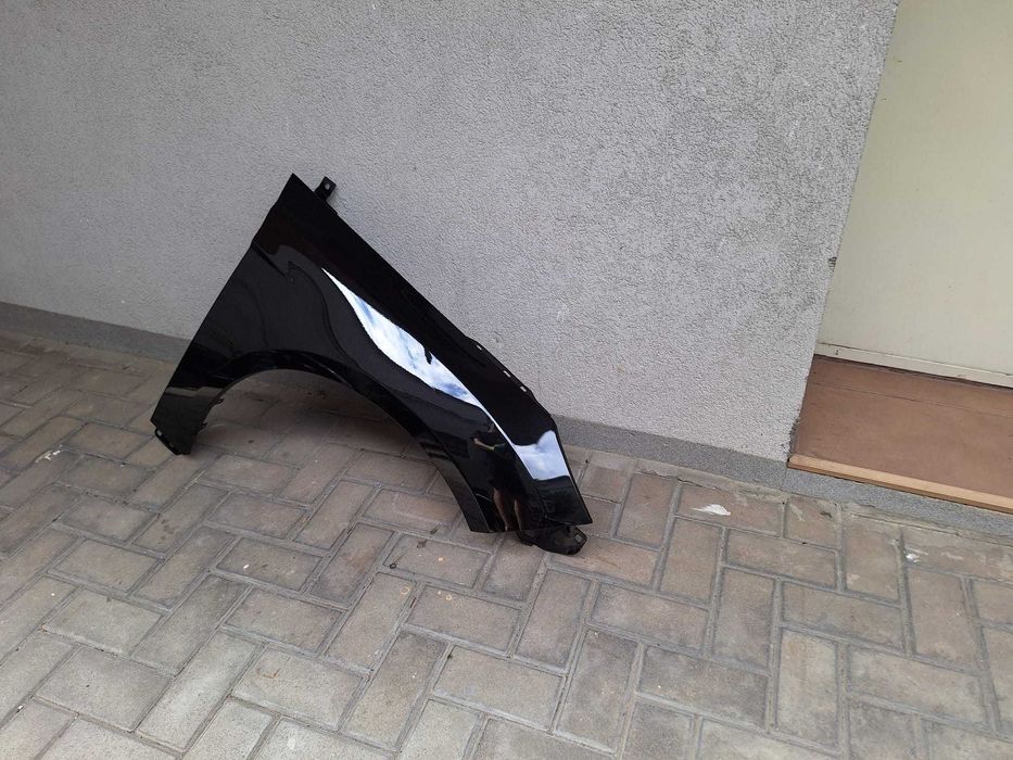 Aripa Fata Dreapta Ford Focus 3 III 2011-2014 Vopsita Negru