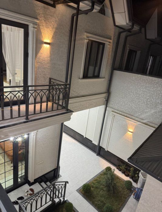 Продаётся Евро коттедж Элитный махалля 2.7 соток