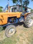 Vând tractor fiat 315