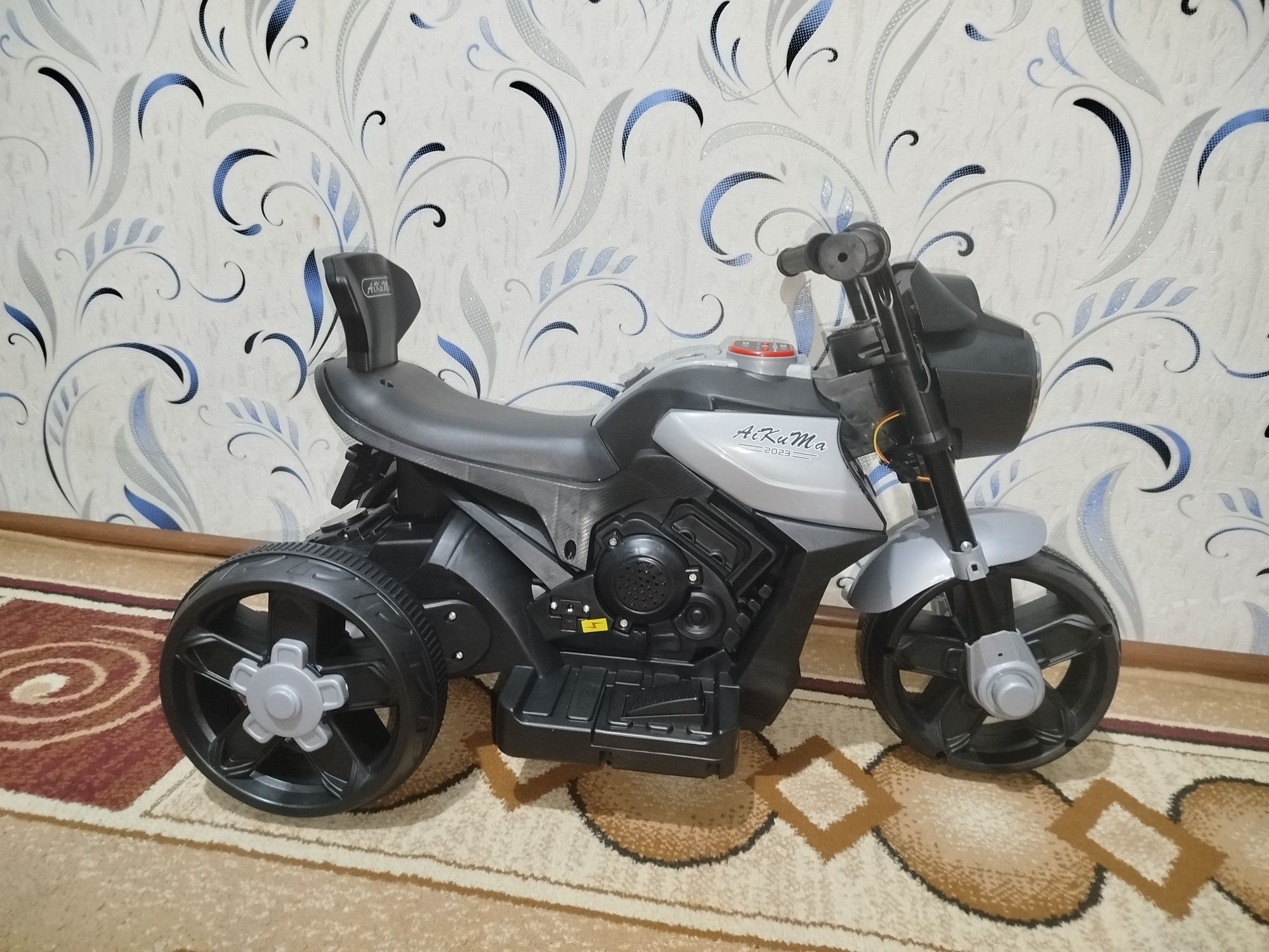 Elektron motosikl bolalar uchun. Yap yangi.