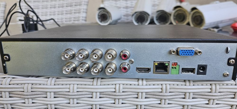 5 Camere video si NVR Dahua