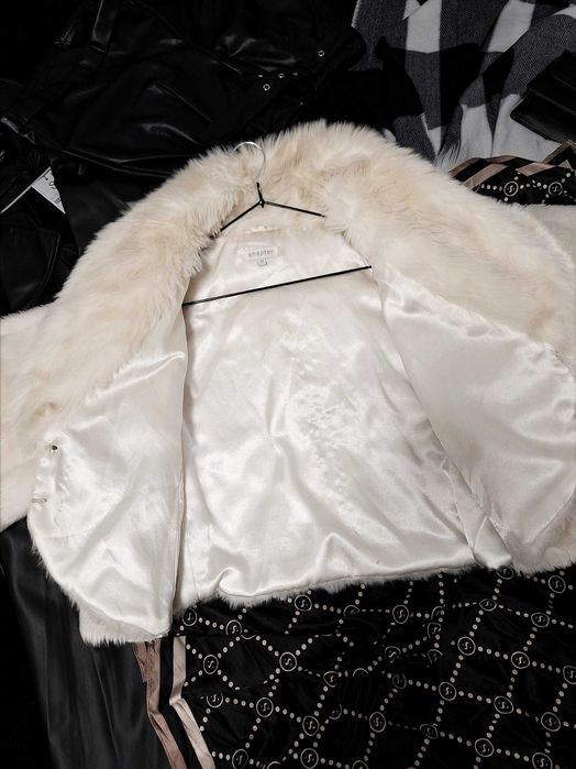 Haină scurtă eco Cream Luxe