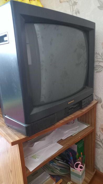 Продам телевизор