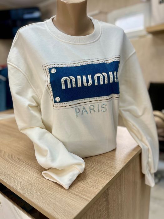 Дамски блузи ,суичъри ,пуловери ВИСОК КЛАС