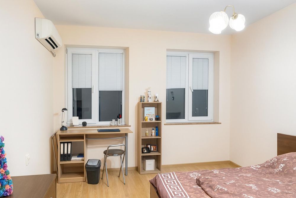 Дава се под наем Тристаен апартамент в Пловдив, Център - 88 кв.м за 367.2 € - Снимка #2