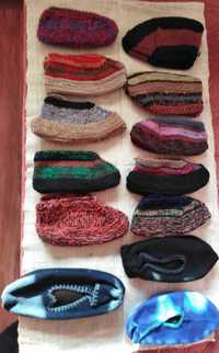 Ръчно плетени вълнени терлици и чорапи