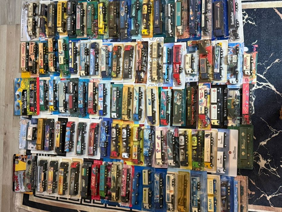 Колекция рекламни камиони