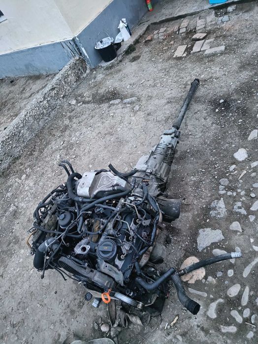 Vând motor audi 3.0 231 cp
