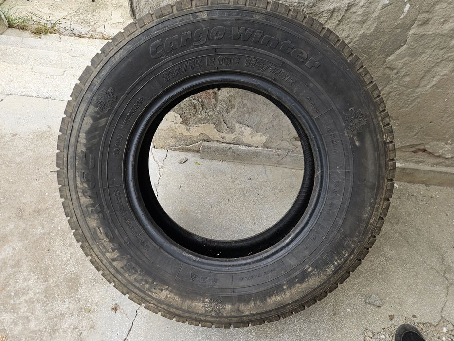 Vand 4 anvelope iarna Riken 225/65/R16C pentru dubă