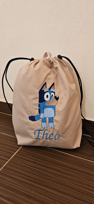 Rucscacel personalizat prin broderie pentru grădiniță/școală