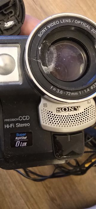 Sony Digital8 видеокамера DCR-TRV130E – работеща частично / за ремонт