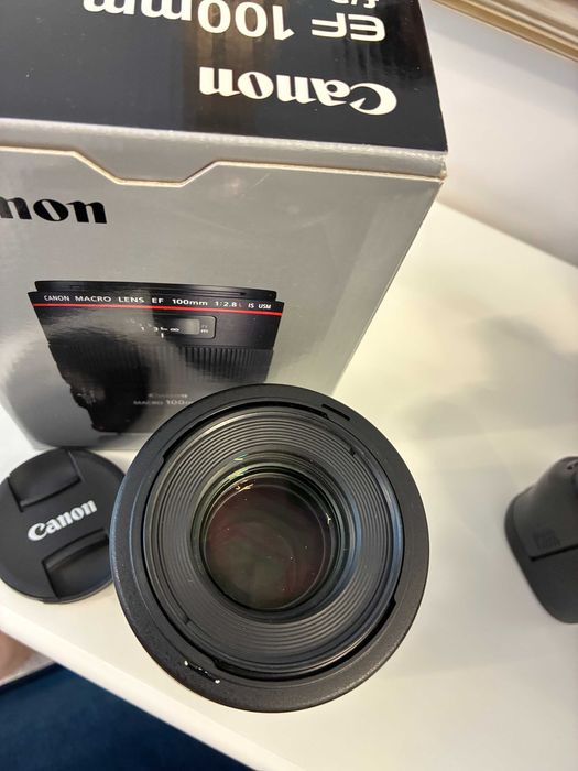 Canon EF 100mm f/2.8L IS USM Macro – Obiectiv Profesional
