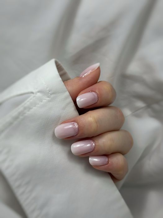 Manichiura si pedichiura (gel si semipermanenta)