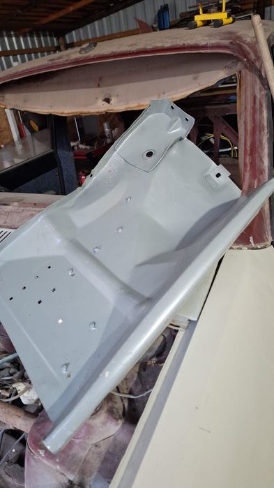 Contraaripa Dacia 1300 1310 Stanga