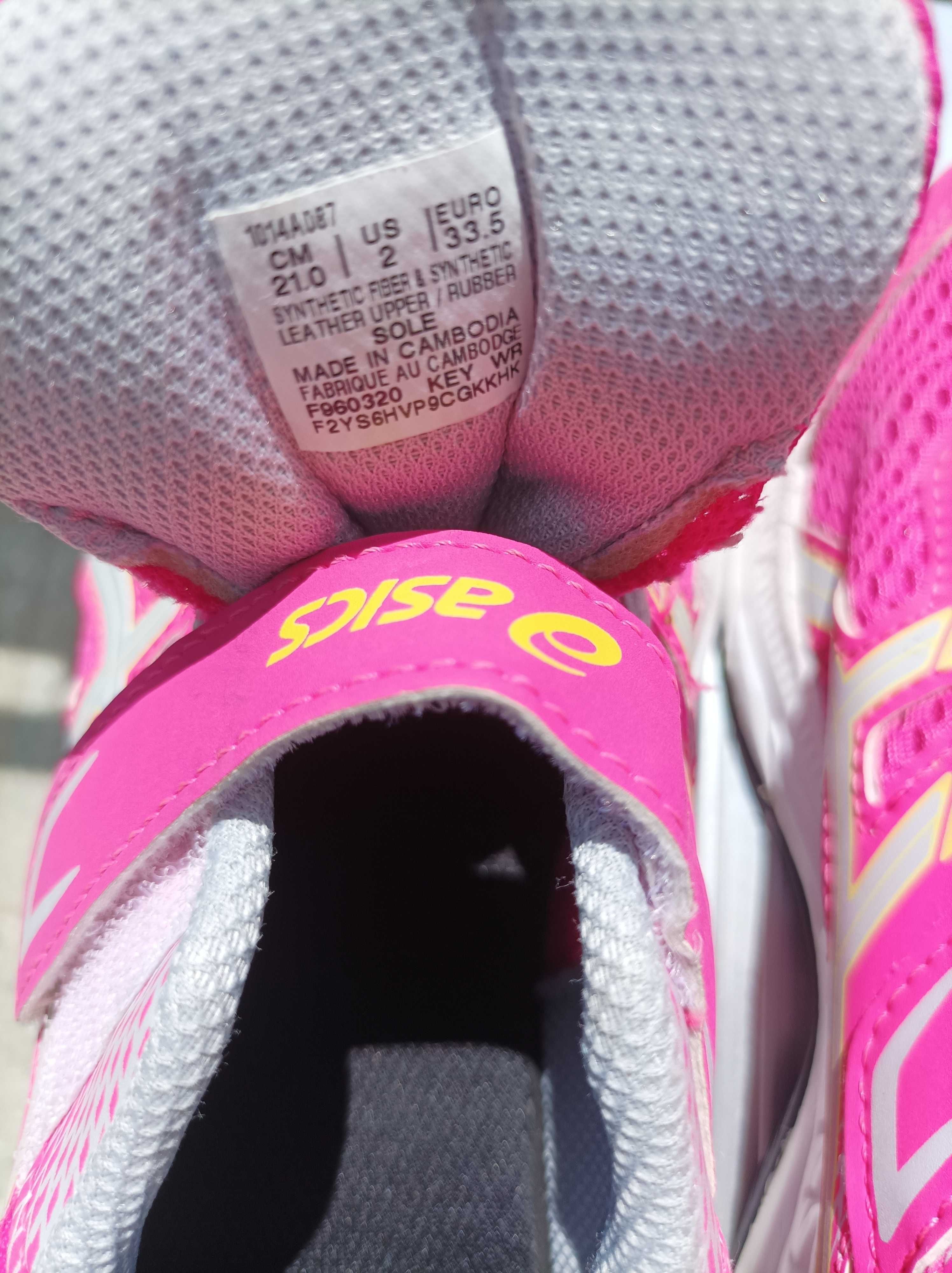 Номер 34. Маратонки Asics. Много запазени. 15 лв.