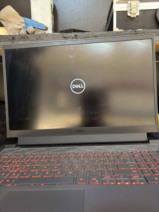 Dell g15 igravoy noutbuk