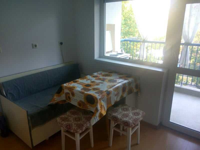 Дава се под наем Двустаен апартамент в Бургас, Славейков - 60 кв.м за 190 € - Снимка #5