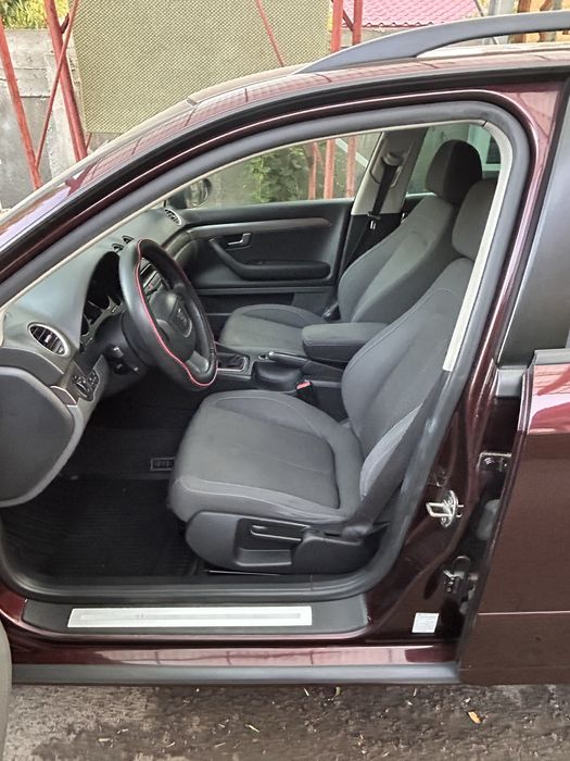 Audi A4 Seat Exeo 2010 1.6 L benzina 102 cp euro 5 impecabil vari +/-