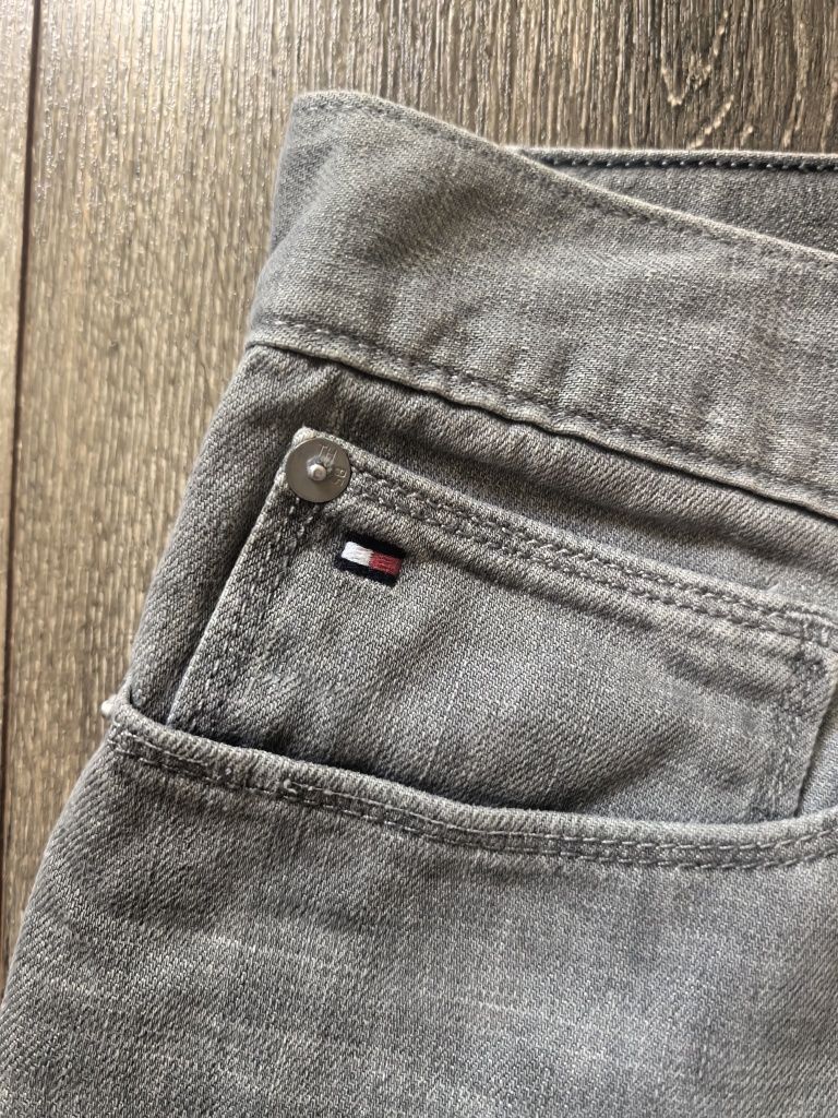 Tommy Hilfiger дънки