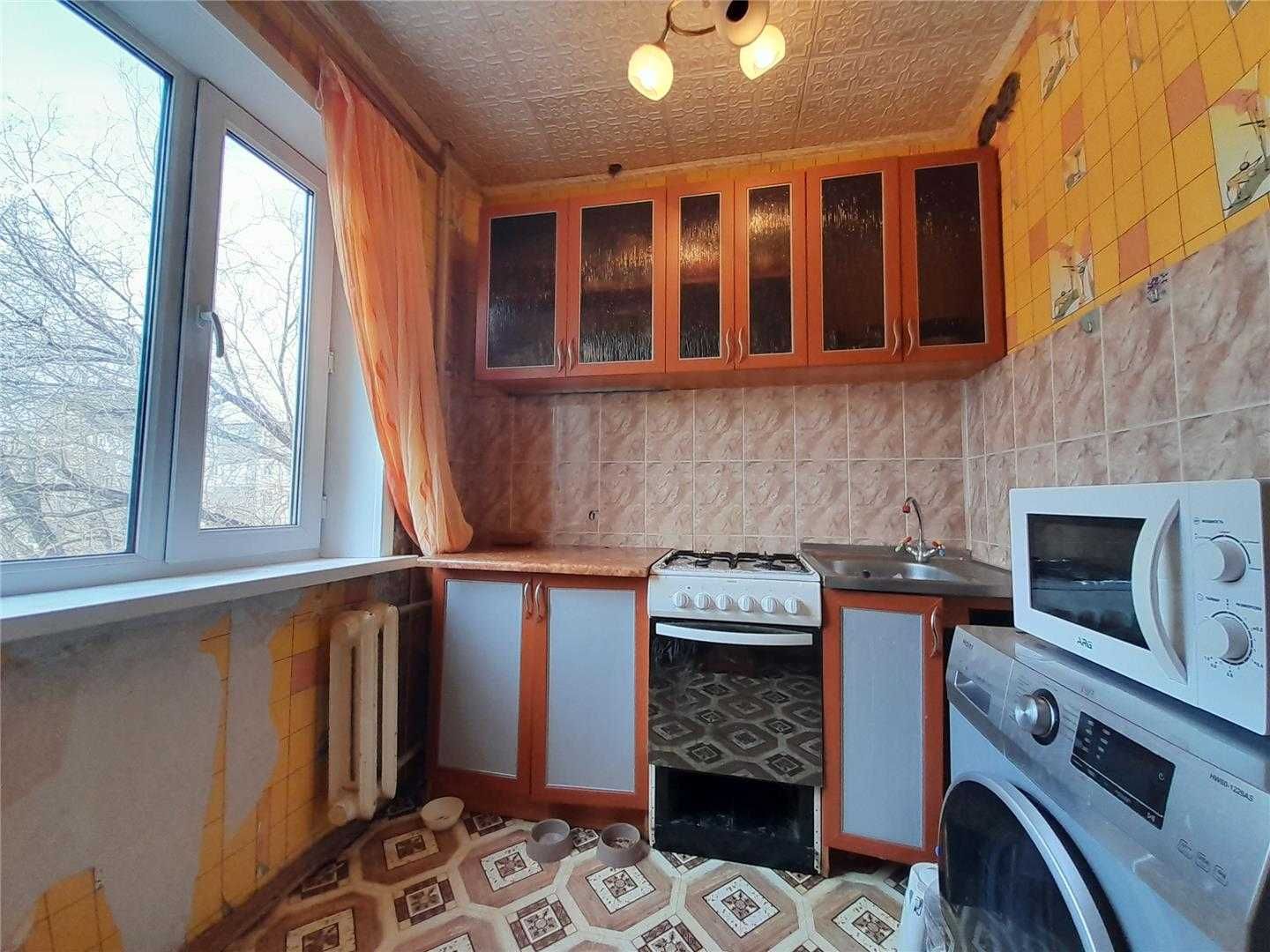 Продам 3 комн квартиру на 3 мкр возле 14 школы