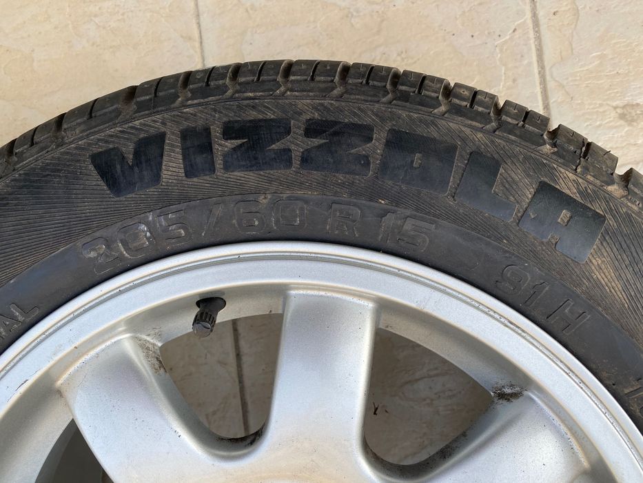 Джанта алуминиева джанти 7Jx15” с гума 205/60/15” за Ауди Audi