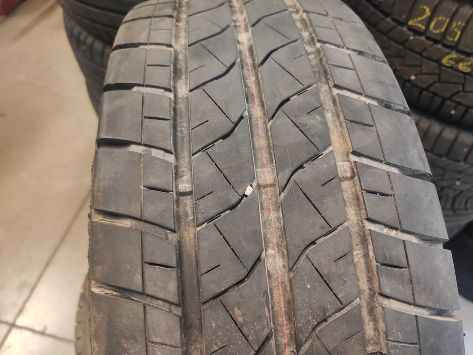 2бр.летни гуми 235/65/16C Bridgestone