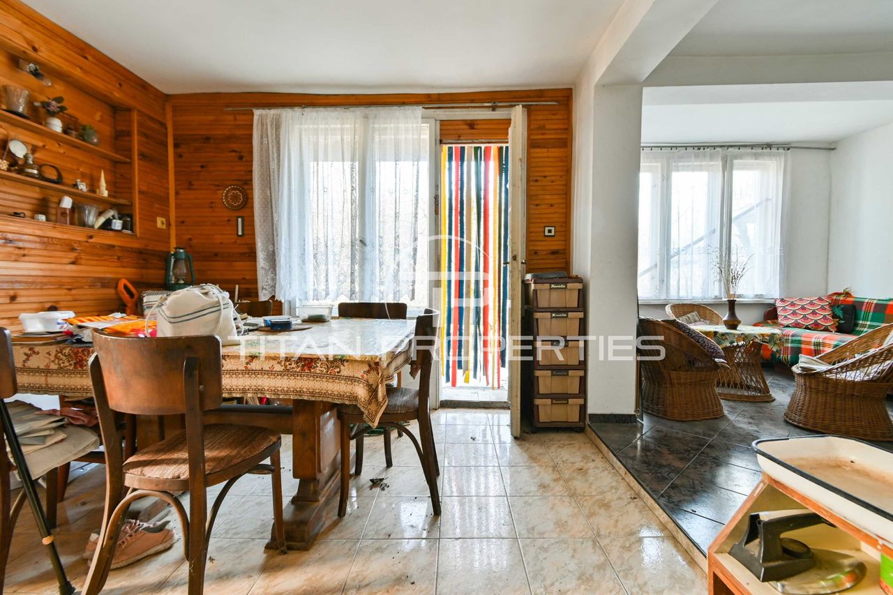 Продава се Къща в Банкя - 100 кв.м за 1545 €/кв.м - Снимка #1