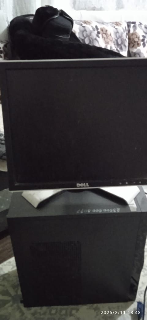 Продам монитор Dell
