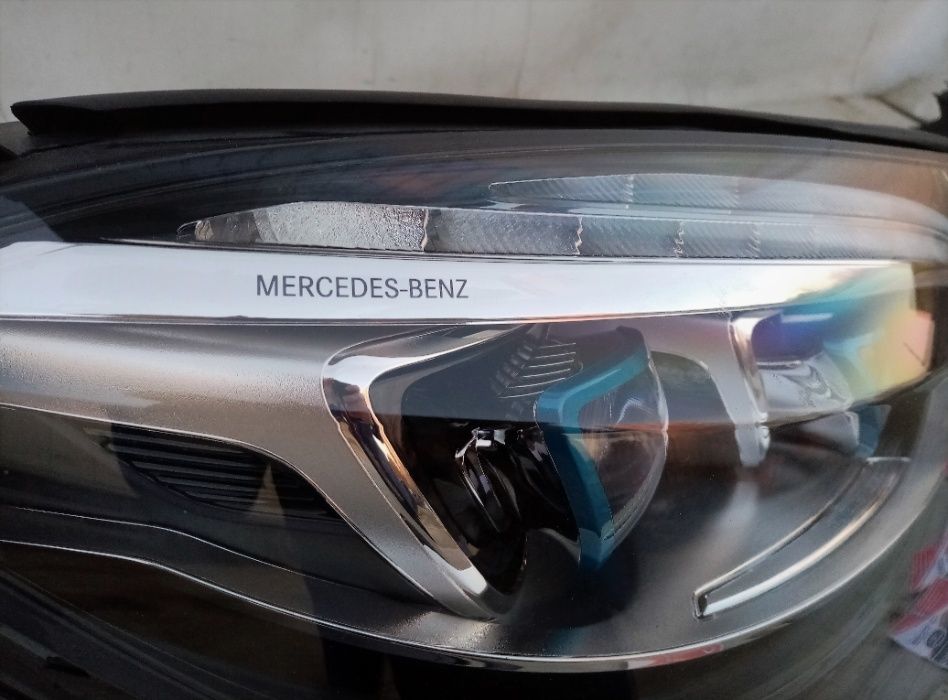 Mercedes Benz S klass w222 faruri full led far stanga dreapta adaptiv