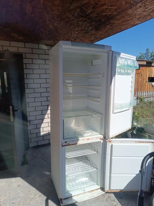 Продам холодильник бу