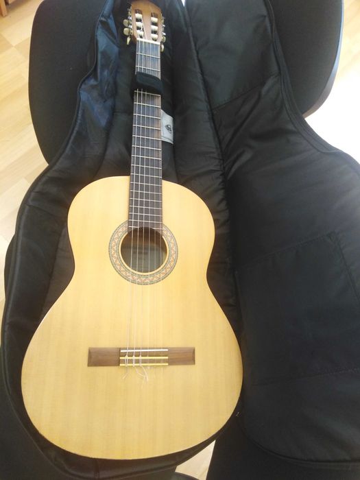 Класическа китара YAMAHA C 30M, размер 4/4