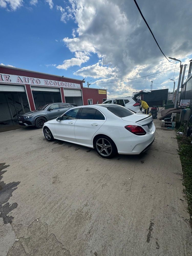 Mercedes Benz C200d