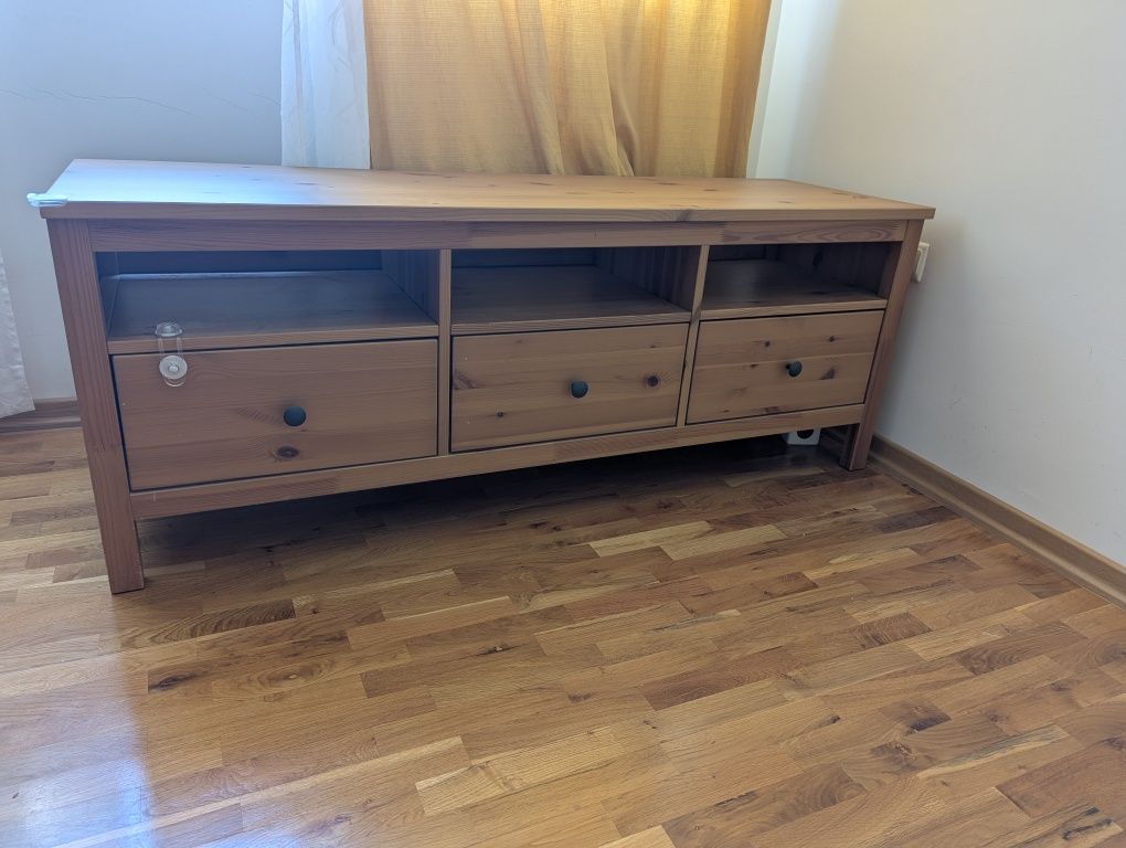 ТВ шкаф IKEA Hemnes