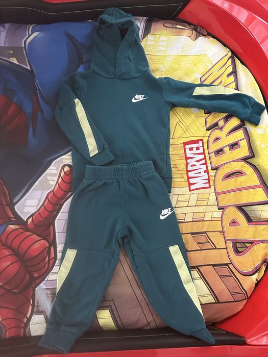 Детски екип NIKE