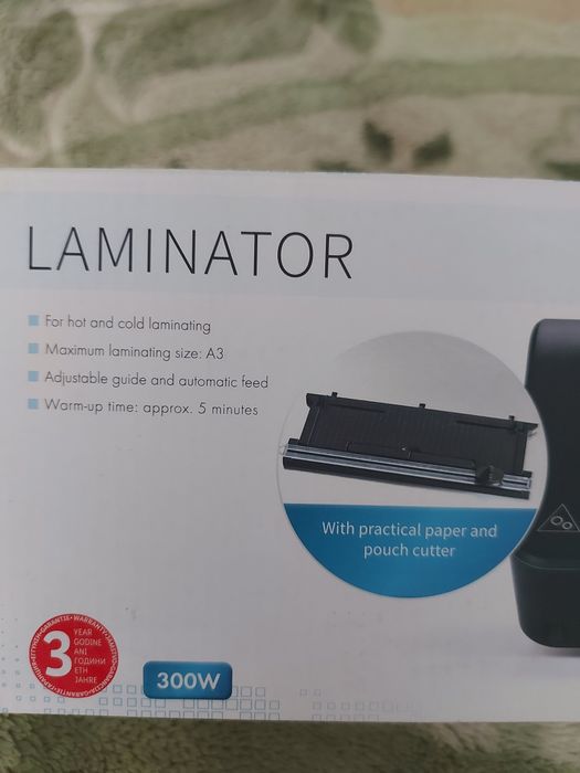 Laminator  cu Cutter de Decupare