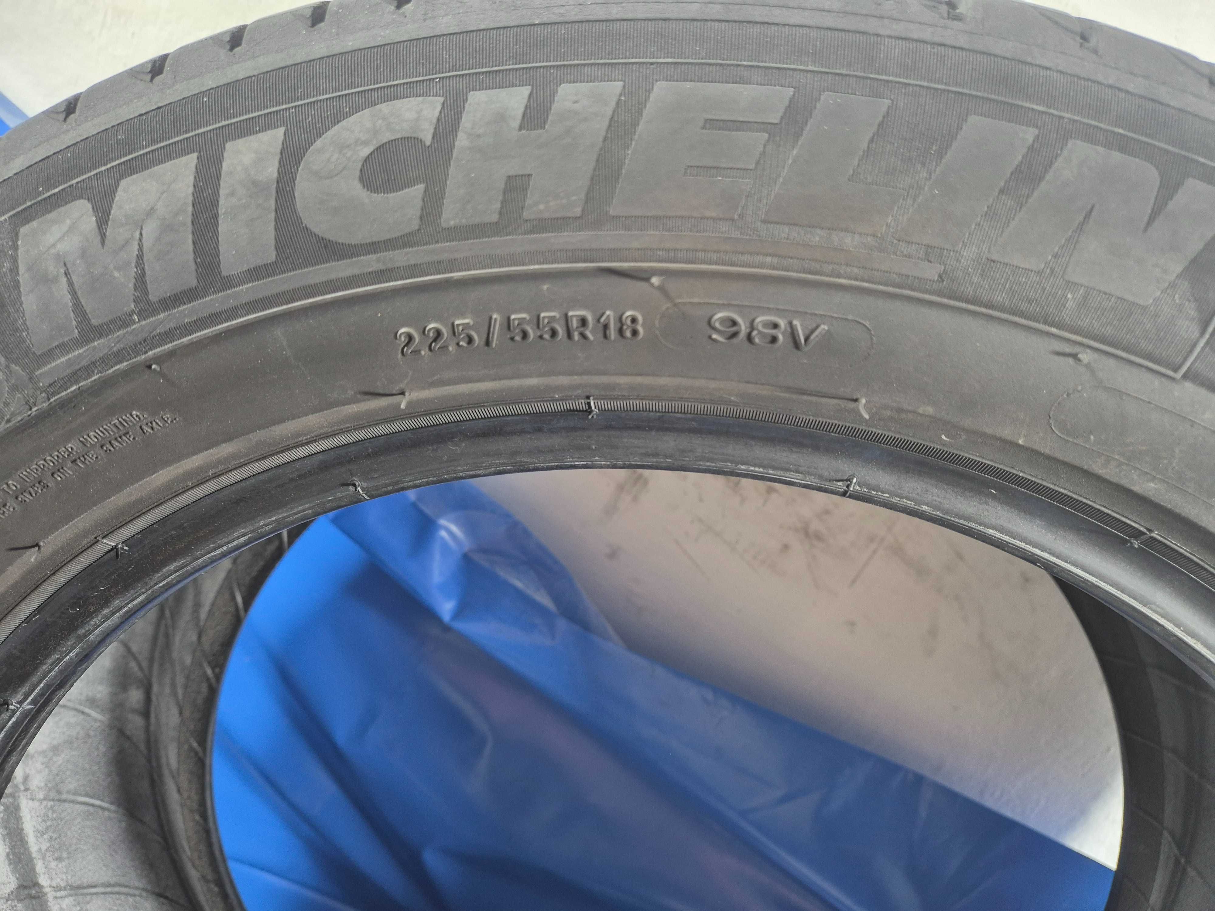 225/55/18 Michelin